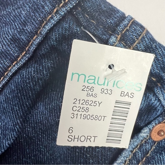 MAURICES Women’s Blue Jeans Sz 6 Short 90’s Flare High-Rise Curvy Fit Pockets - Picture 5 of 13